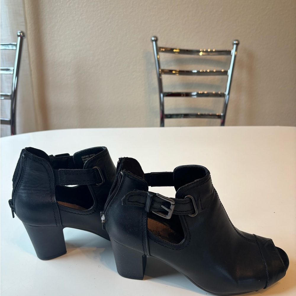 Summer-Fall booties - Picture 3 of 6